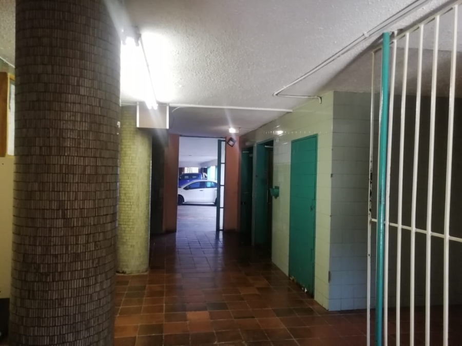 1 Bedroom Property for Sale in Sunnyside Gauteng