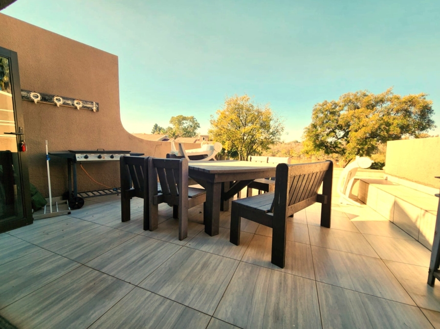 3 Bedroom Property for Sale in Three Rivers Proper Gauteng