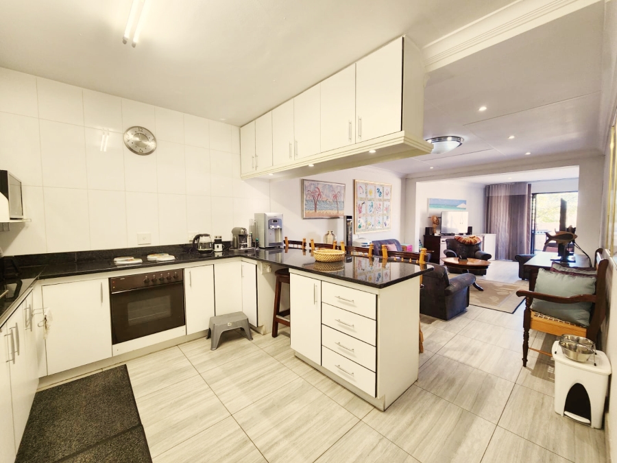 3 Bedroom Property for Sale in Three Rivers Proper Gauteng