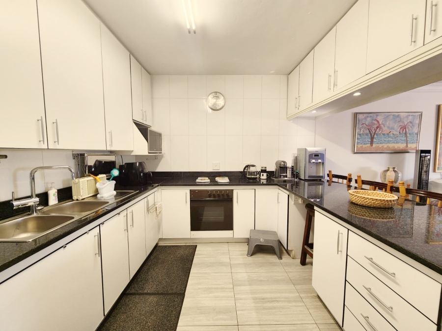 3 Bedroom Property for Sale in Three Rivers Proper Gauteng