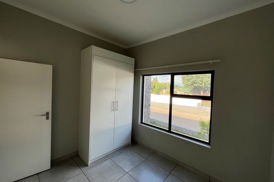 2 Bedroom Property for Sale in Glen Marais Gauteng