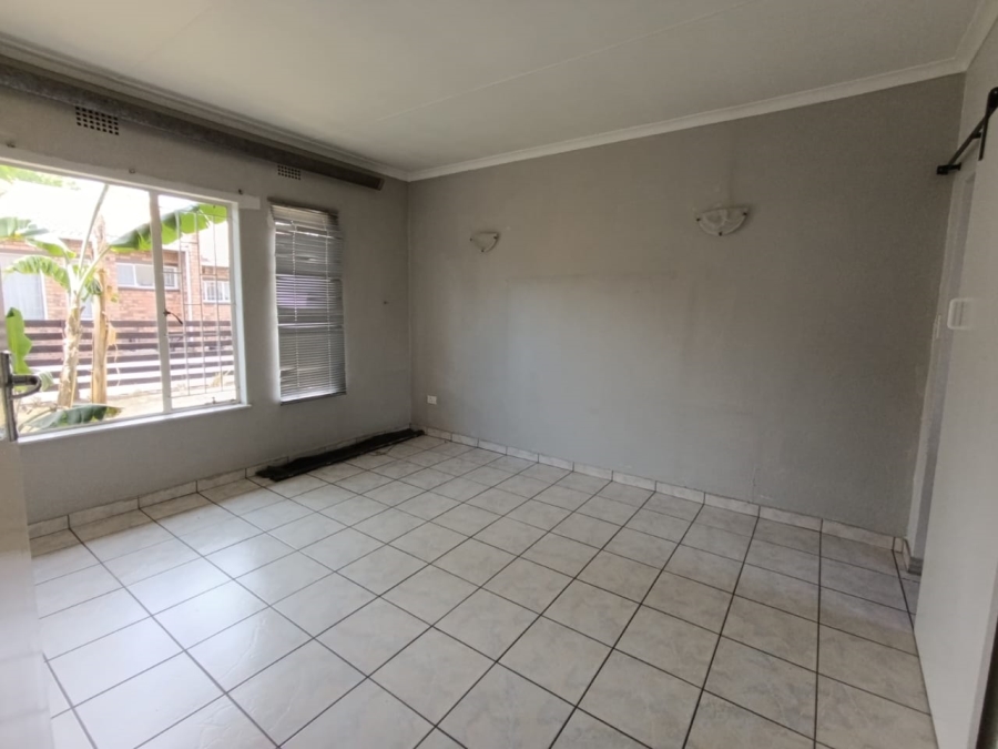 To Let 3 Bedroom Property for Rent in Brackenhurst Gauteng