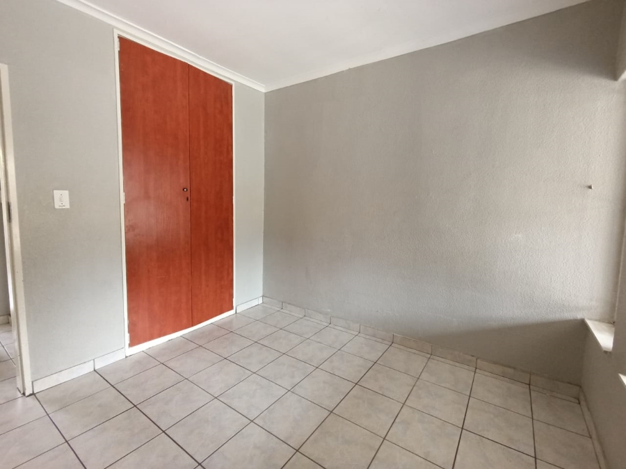 To Let 3 Bedroom Property for Rent in Brackenhurst Gauteng