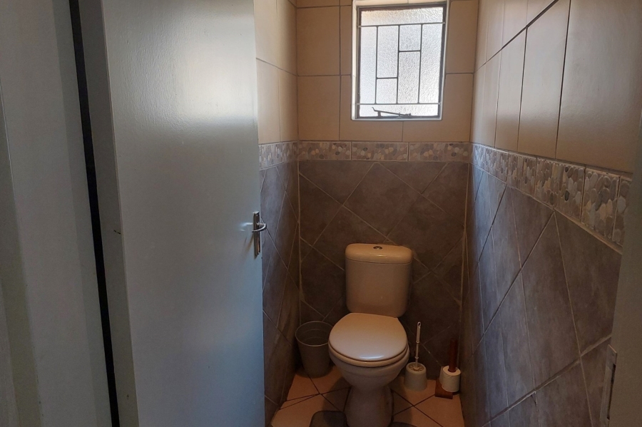 3 Bedroom Property for Sale in Freeway Park Gauteng