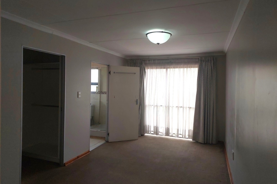 3 Bedroom Property for Sale in Freeway Park Gauteng