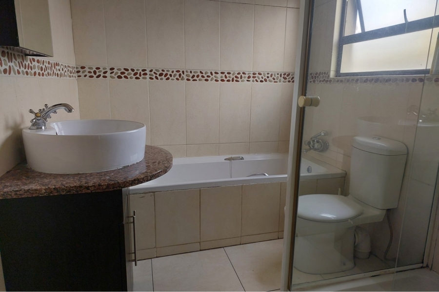 3 Bedroom Property for Sale in Freeway Park Gauteng