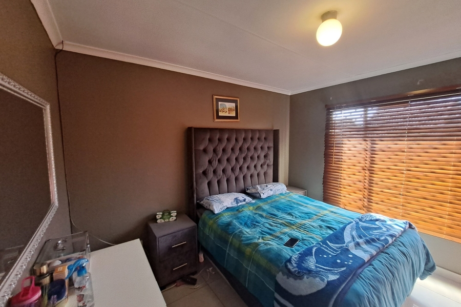 To Let 3 Bedroom Property for Rent in Ormonde Gauteng