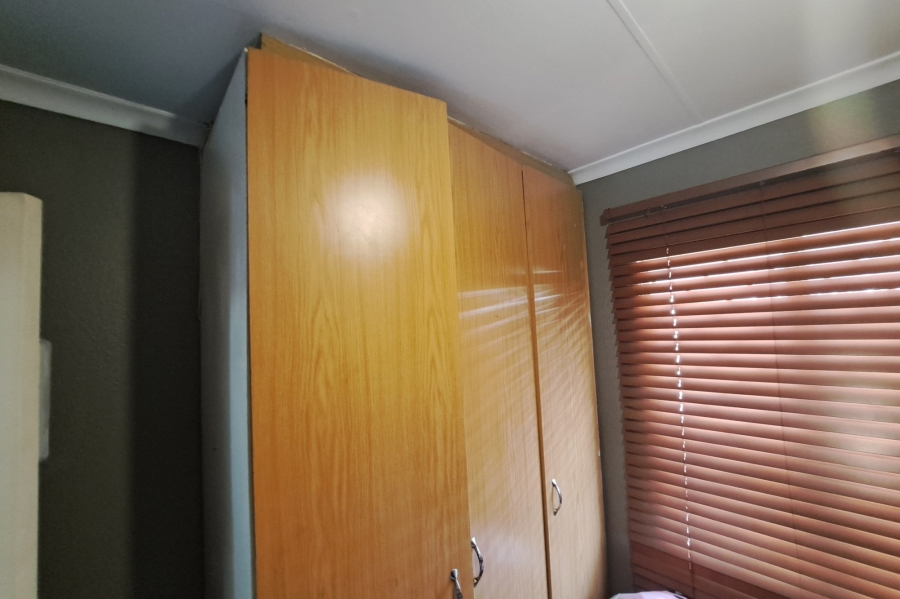 To Let 3 Bedroom Property for Rent in Ormonde Gauteng