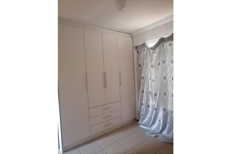 To Let 2 Bedroom Property for Rent in Protea Glen Gauteng