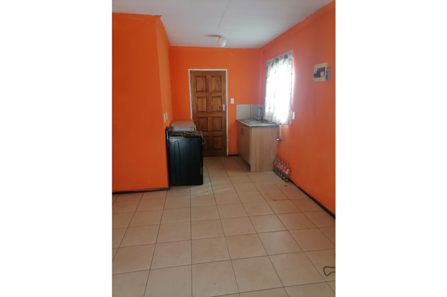 To Let 2 Bedroom Property for Rent in Protea Glen Gauteng