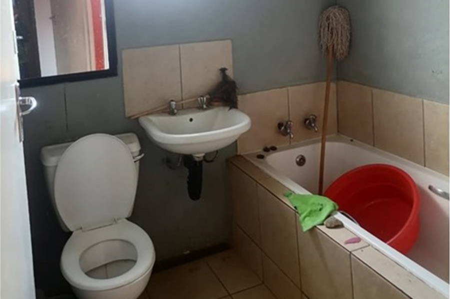 2 Bedroom Property for Sale in Protea Glen Gauteng