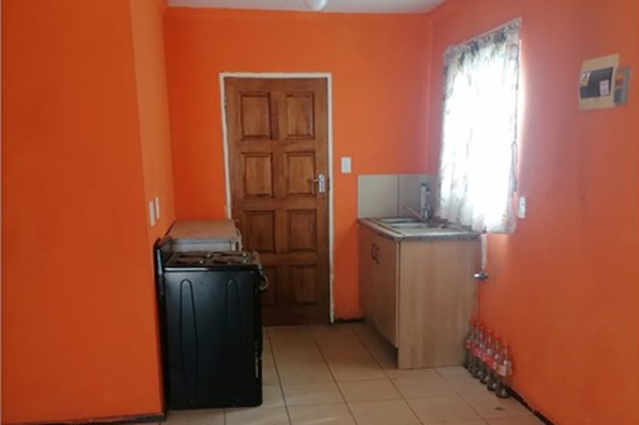 2 Bedroom Property for Sale in Protea Glen Gauteng