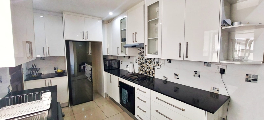 4 Bedroom Property for Sale in Halfway Gardens Gauteng