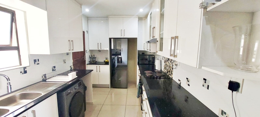 4 Bedroom Property for Sale in Halfway Gardens Gauteng