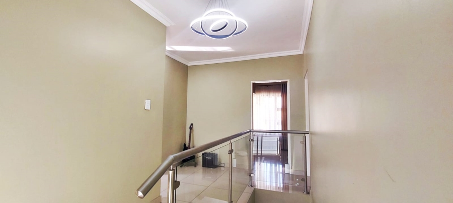 4 Bedroom Property for Sale in Halfway Gardens Gauteng