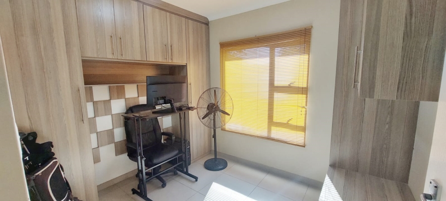 4 Bedroom Property for Sale in Halfway Gardens Gauteng