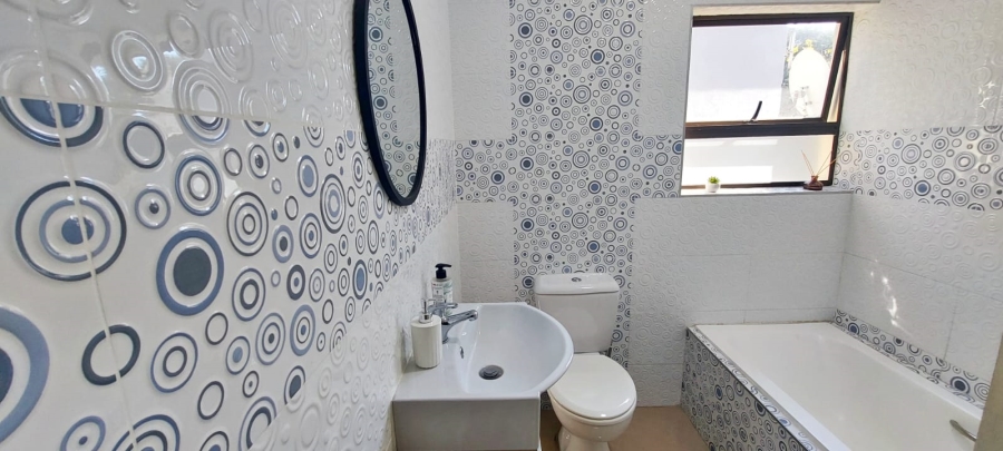 4 Bedroom Property for Sale in Halfway Gardens Gauteng