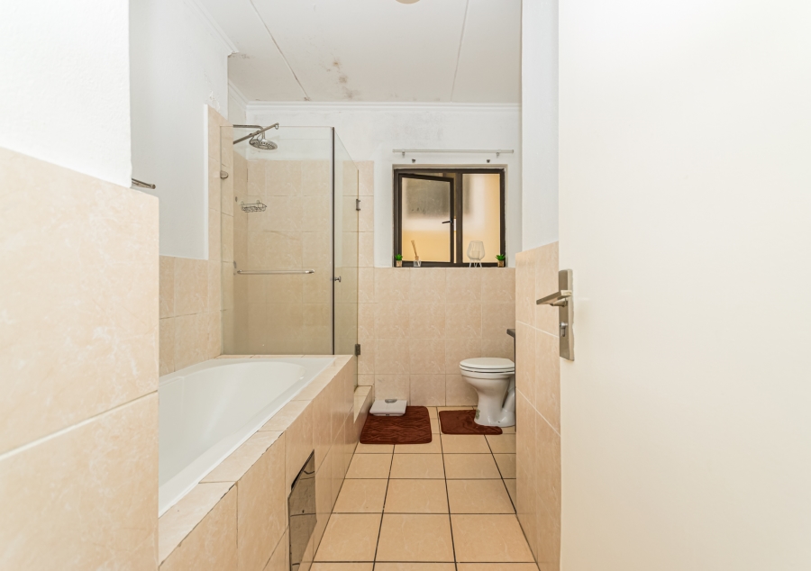 2 Bedroom Property for Sale in Carlswald Gauteng