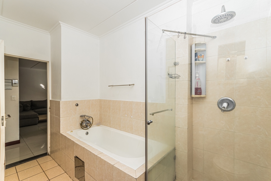 2 Bedroom Property for Sale in Carlswald Gauteng