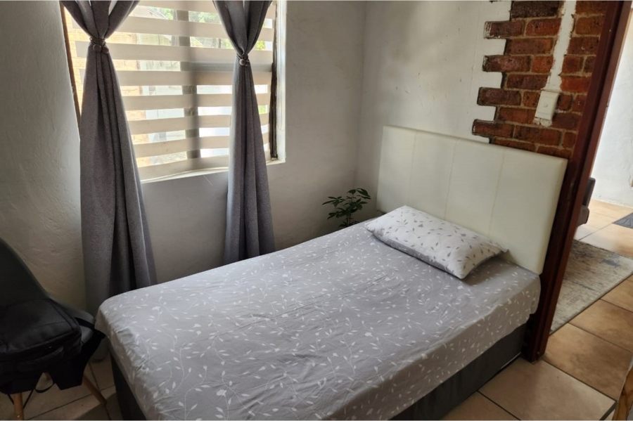 To Let 1 Bedroom Property for Rent in Lyndhurst Gauteng