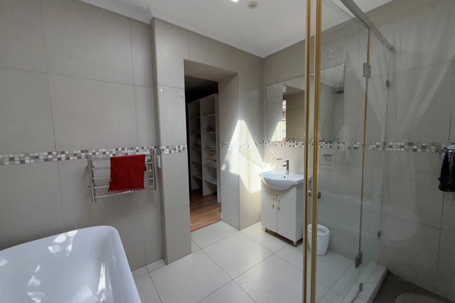 4 Bedroom Property for Sale in Dainfern Golf Estate Gauteng