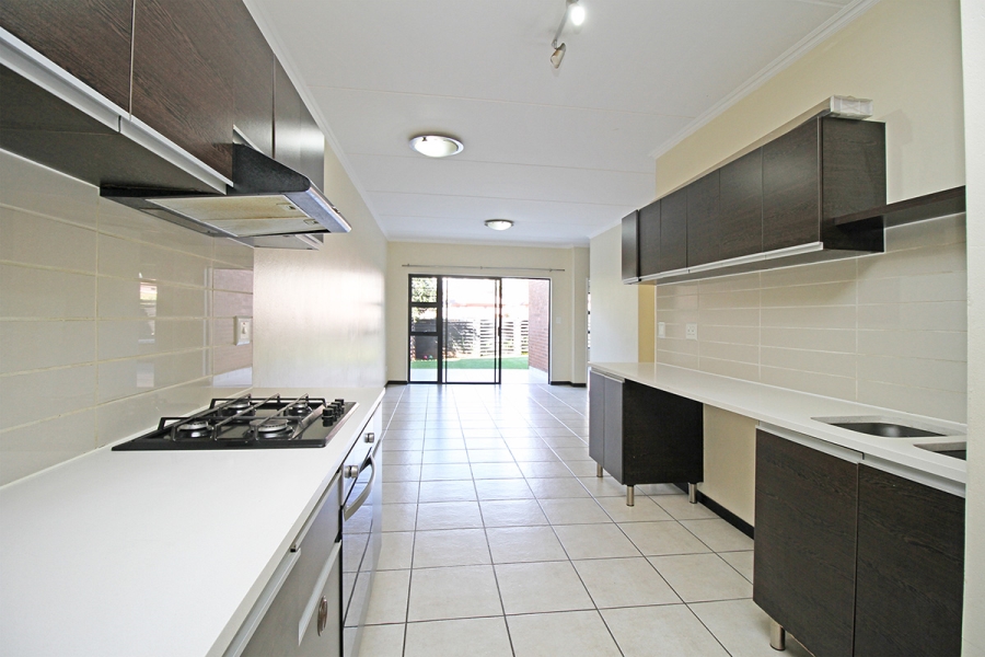 3 Bedroom Property for Sale in Greenstone Hill Gauteng