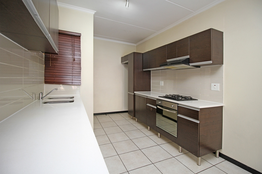 3 Bedroom Property for Sale in Greenstone Hill Gauteng