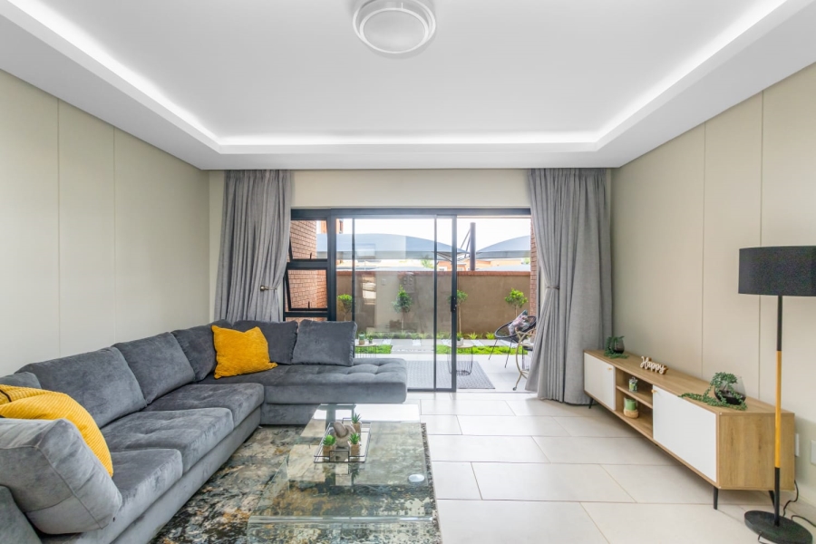 To Let 2 Bedroom Property for Rent in Kensington Gauteng