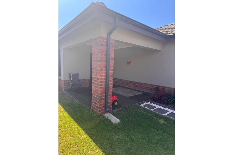 3 Bedroom Property for Sale in Lion Pride Gauteng