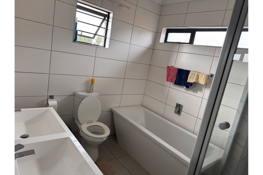 3 Bedroom Property for Sale in Lion Pride Gauteng