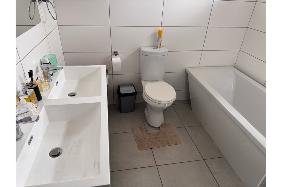 3 Bedroom Property for Sale in Lion Pride Gauteng