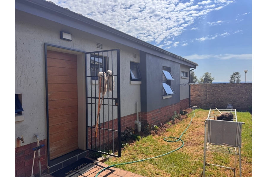 3 Bedroom Property for Sale in Lion Pride Gauteng