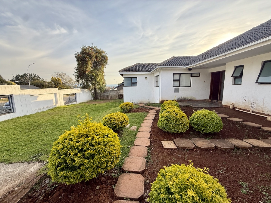 5 Bedroom Property for Sale in Eastleigh Gauteng