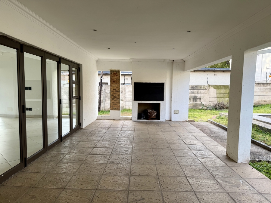 5 Bedroom Property for Sale in Eastleigh Gauteng