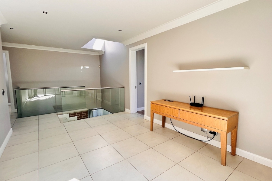 3 Bedroom Property for Sale in Waterkloof Gauteng