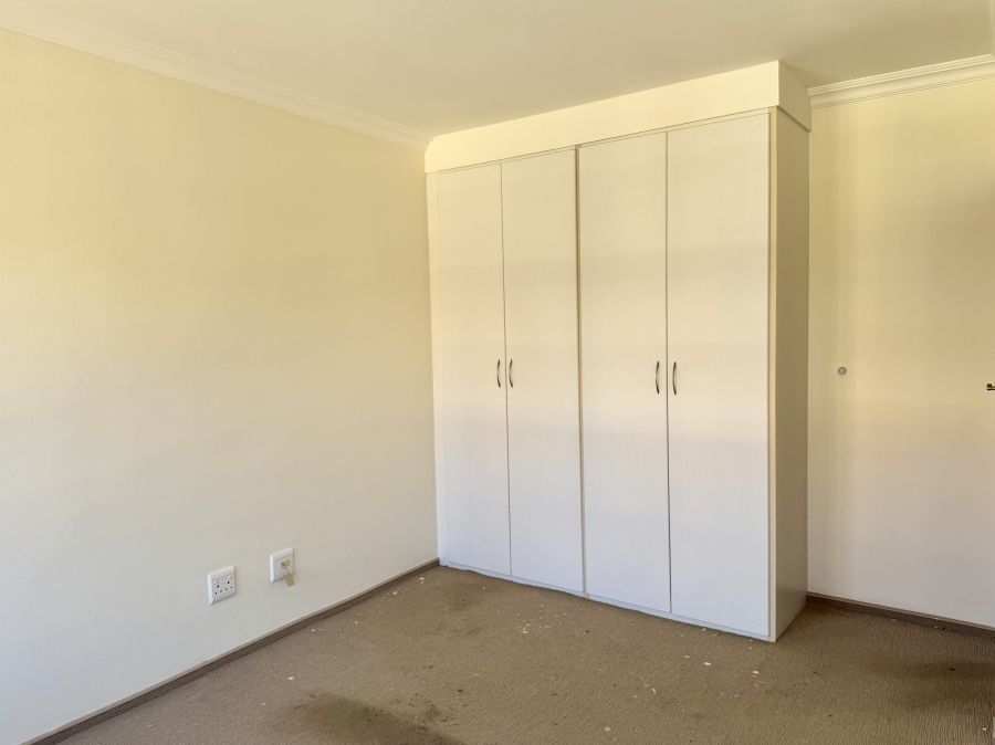 1 Bedroom Property for Sale in Equestria Gauteng
