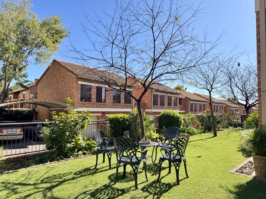 1 Bedroom Property for Sale in Equestria Gauteng