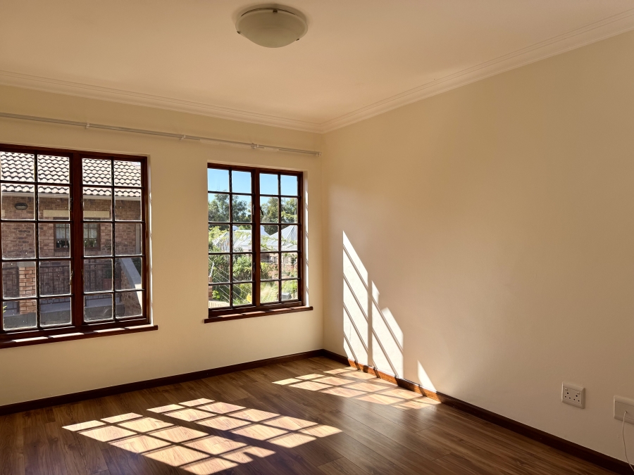 1 Bedroom Property for Sale in Equestria Gauteng