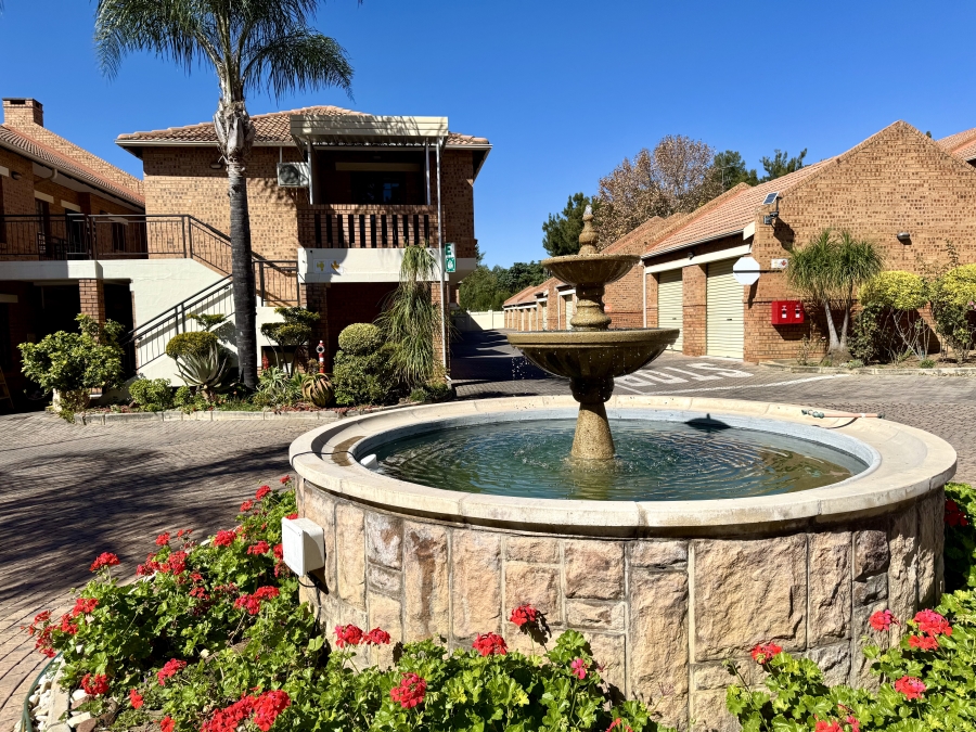 2 Bedroom Property for Sale in Equestria Gauteng