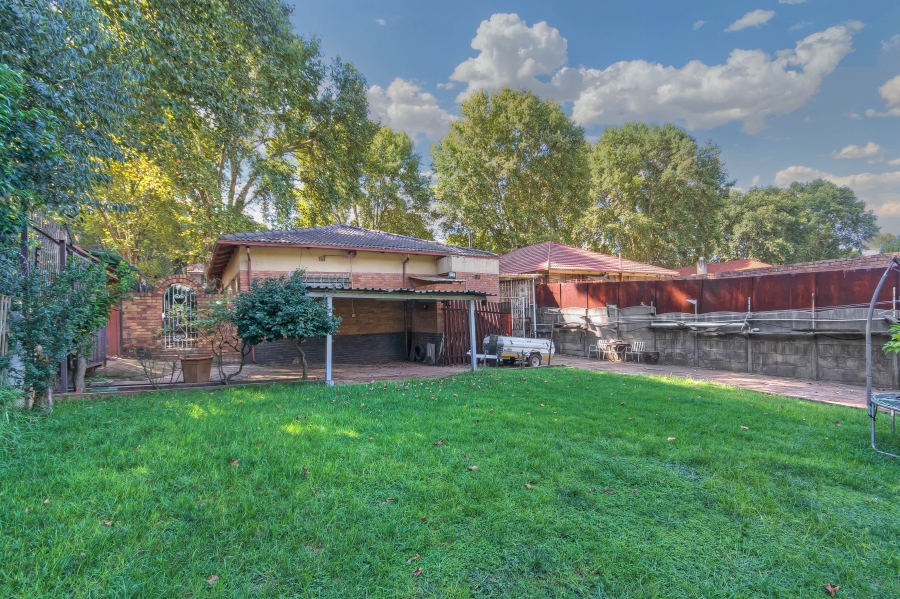 3 Bedroom Property for Sale in Bezuidenhout Valley Gauteng