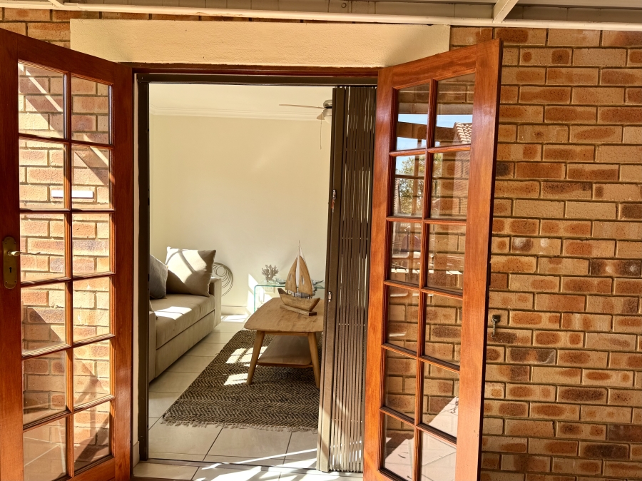 1 Bedroom Property for Sale in Equestria Gauteng