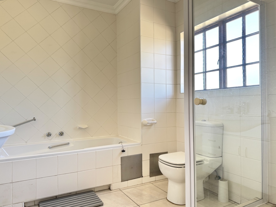 1 Bedroom Property for Sale in Equestria Gauteng
