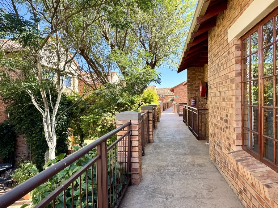2 Bedroom Property for Sale in Equestria Gauteng