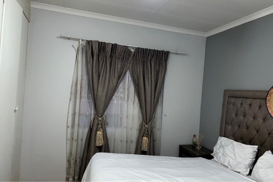 2 Bedroom Property for Sale in Noordhang Gauteng
