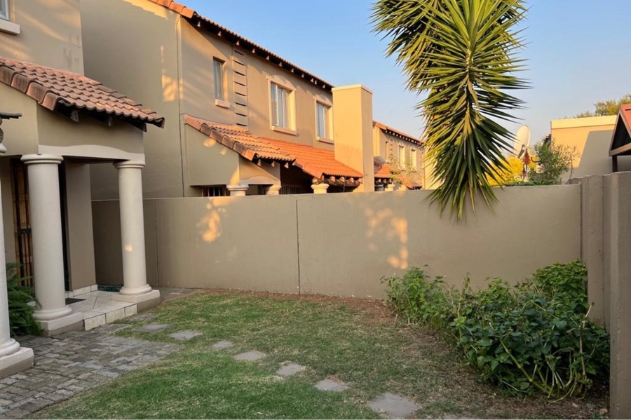 2 Bedroom Property for Sale in Noordhang Gauteng