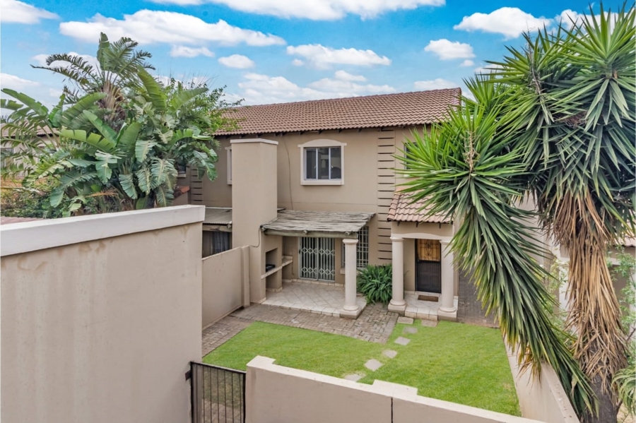 2 Bedroom Property for Sale in Noordhang Gauteng