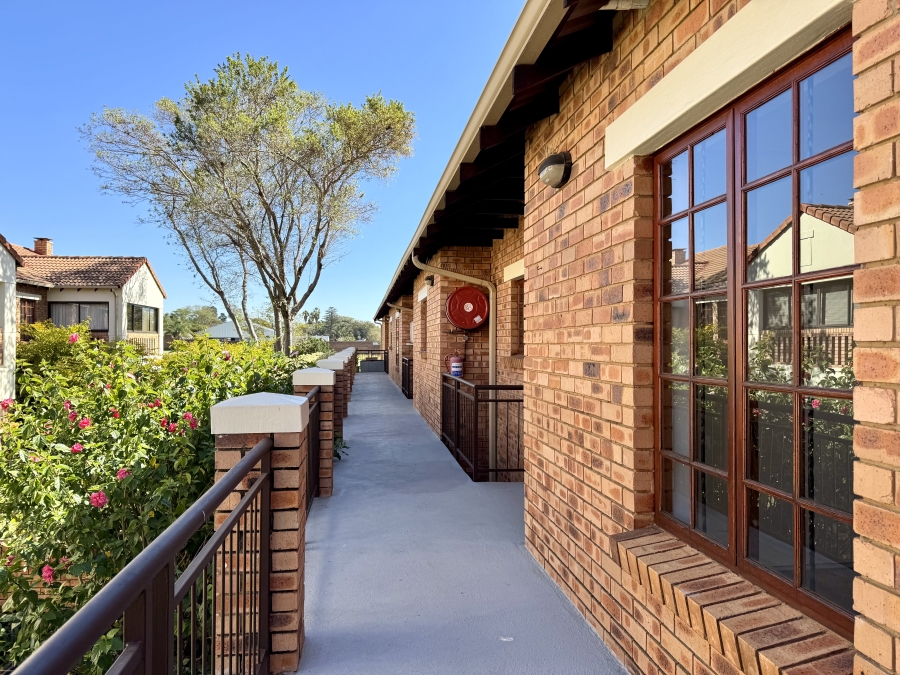 2 Bedroom Property for Sale in Equestria Gauteng