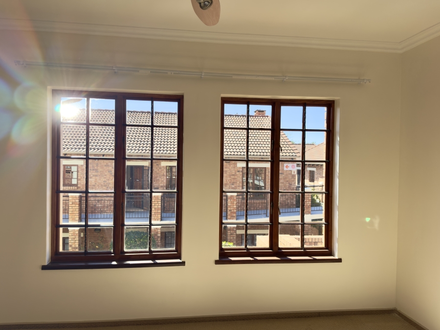 2 Bedroom Property for Sale in Equestria Gauteng