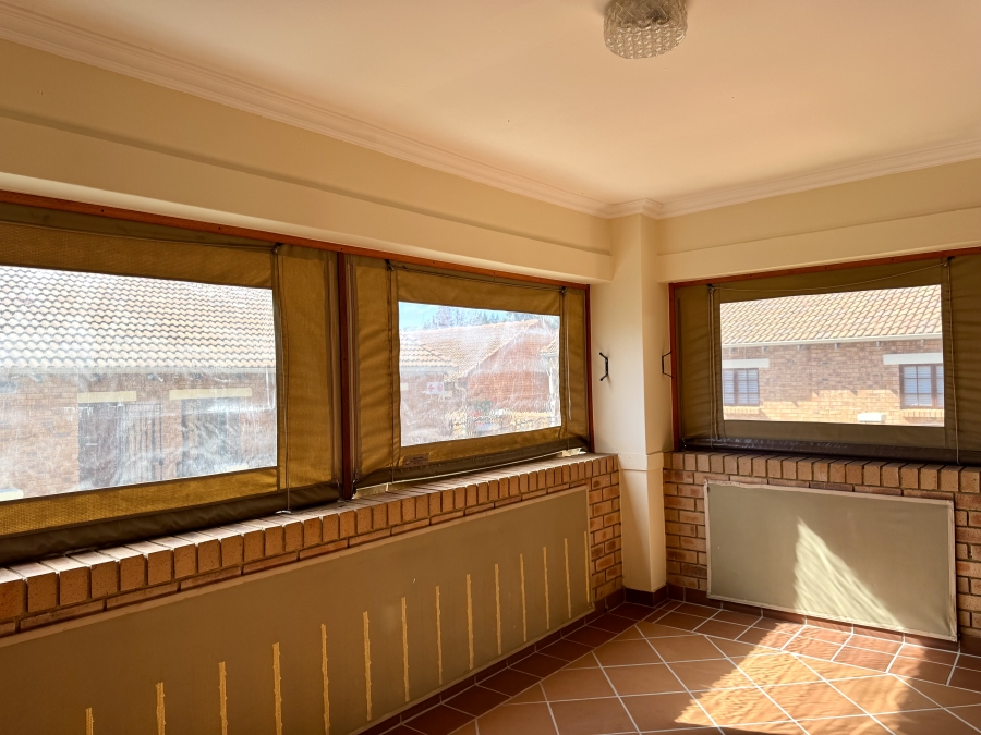 2 Bedroom Property for Sale in Equestria Gauteng