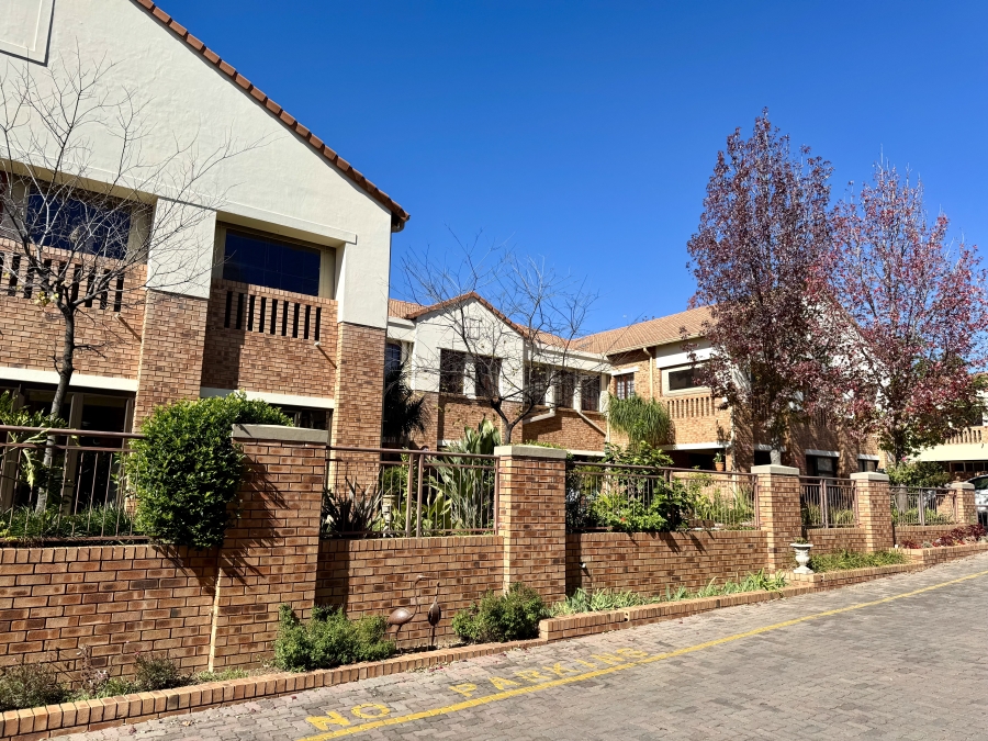 1 Bedroom Property for Sale in Equestria Gauteng